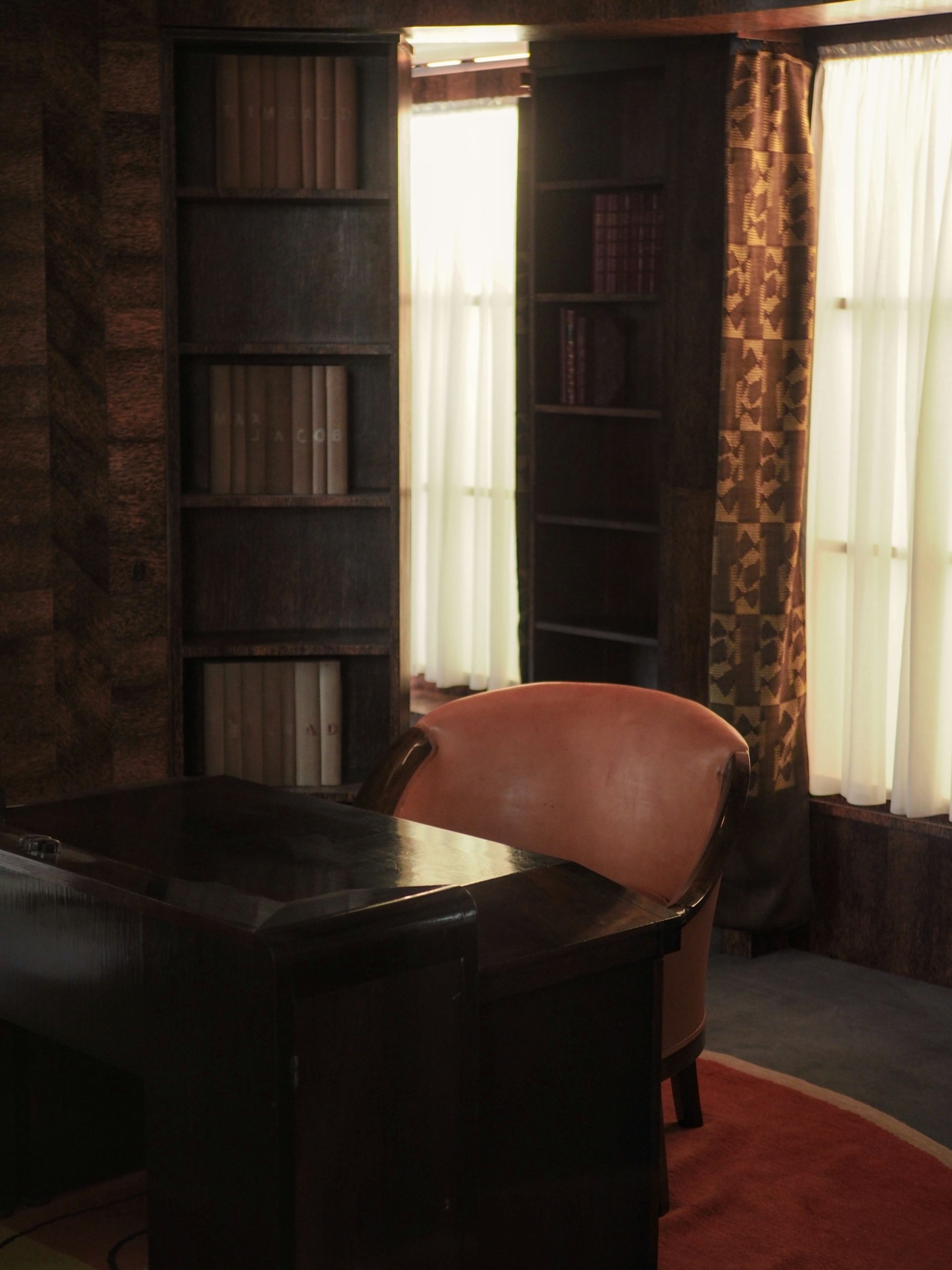 Private library study